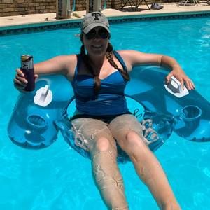 Meet your Posher, Melissa